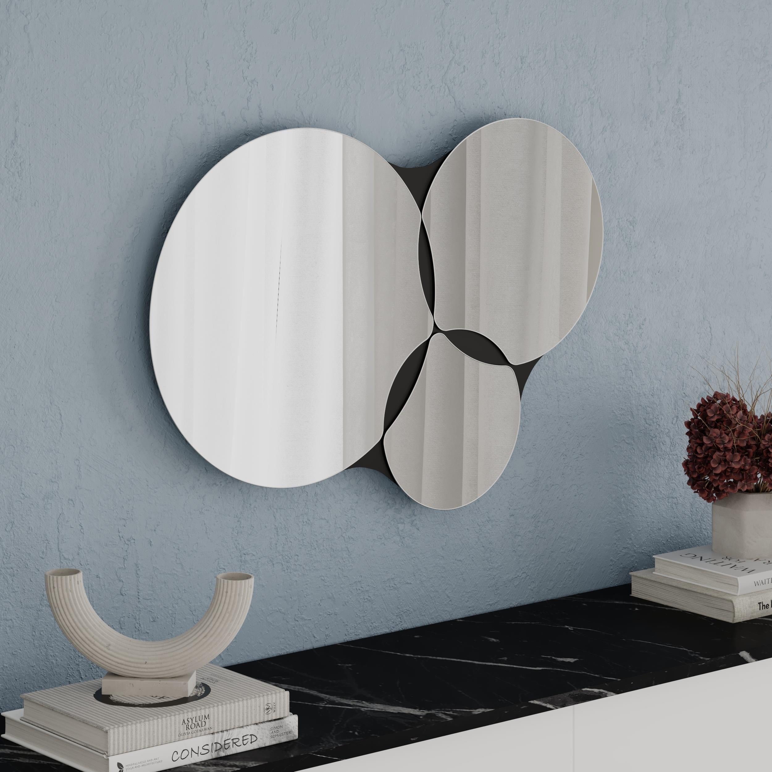 Gora Modern Design Wall Mirror