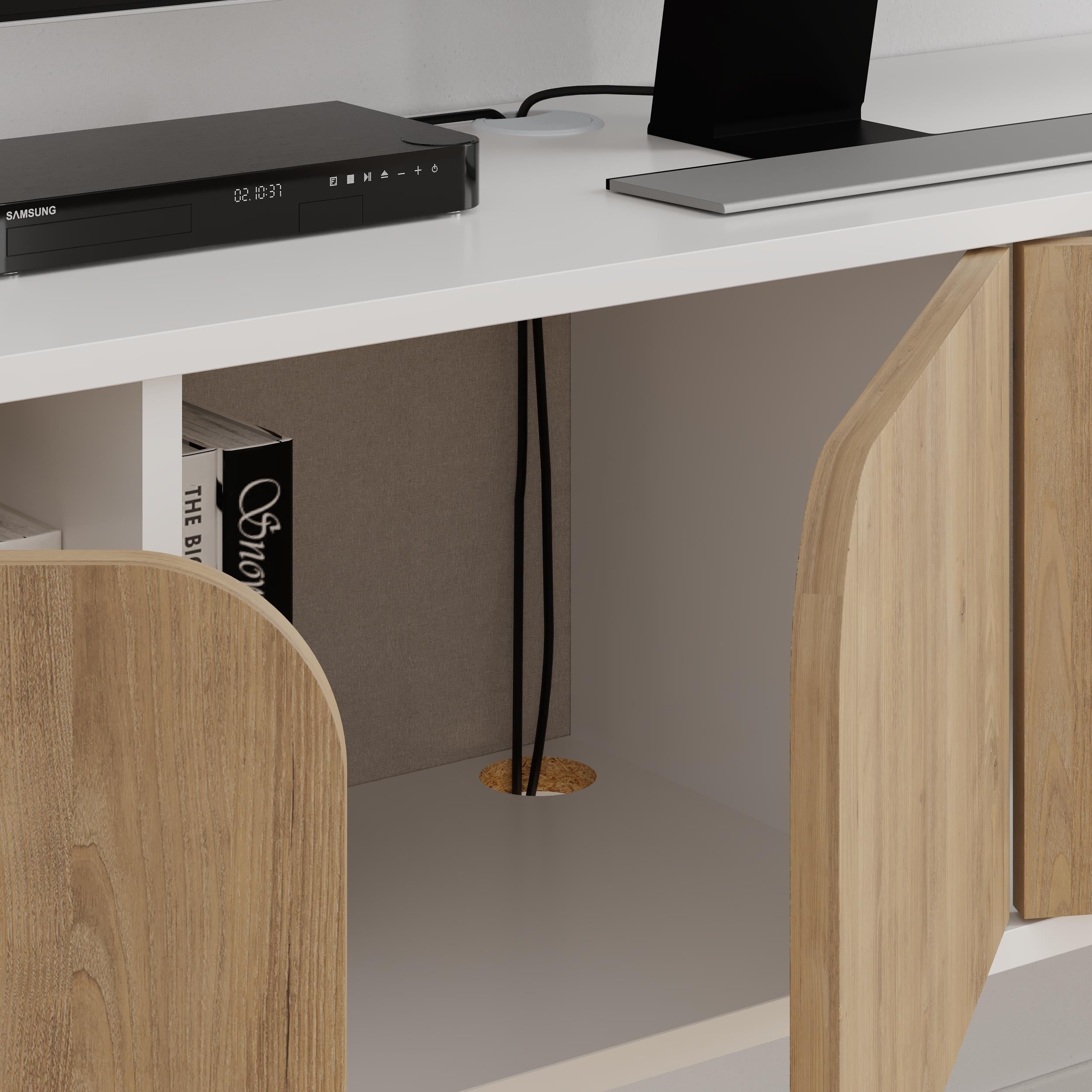 White,Sapphire Oak
