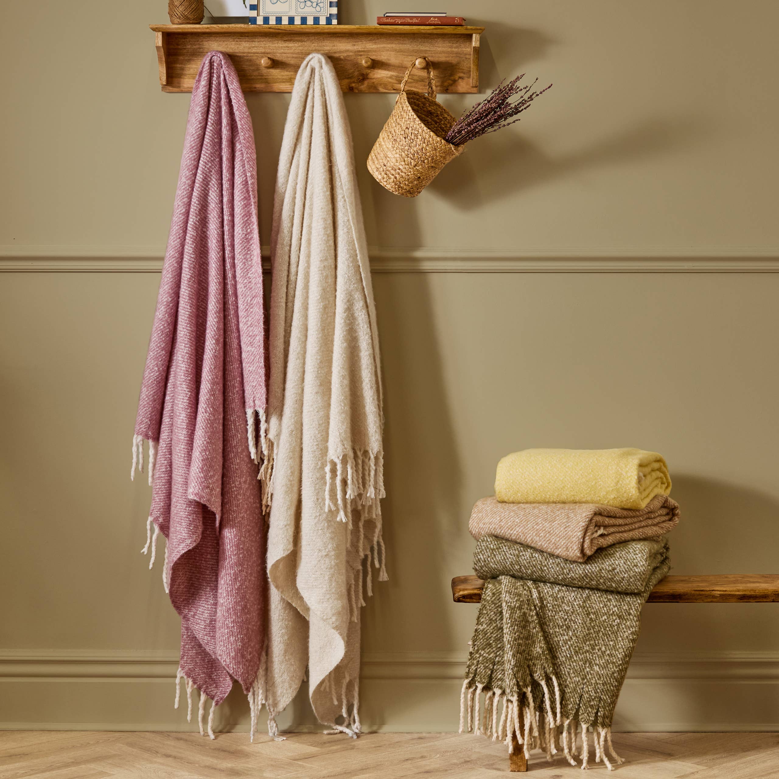 Isla Woven Throw 130x180cm | Natural with Tassels